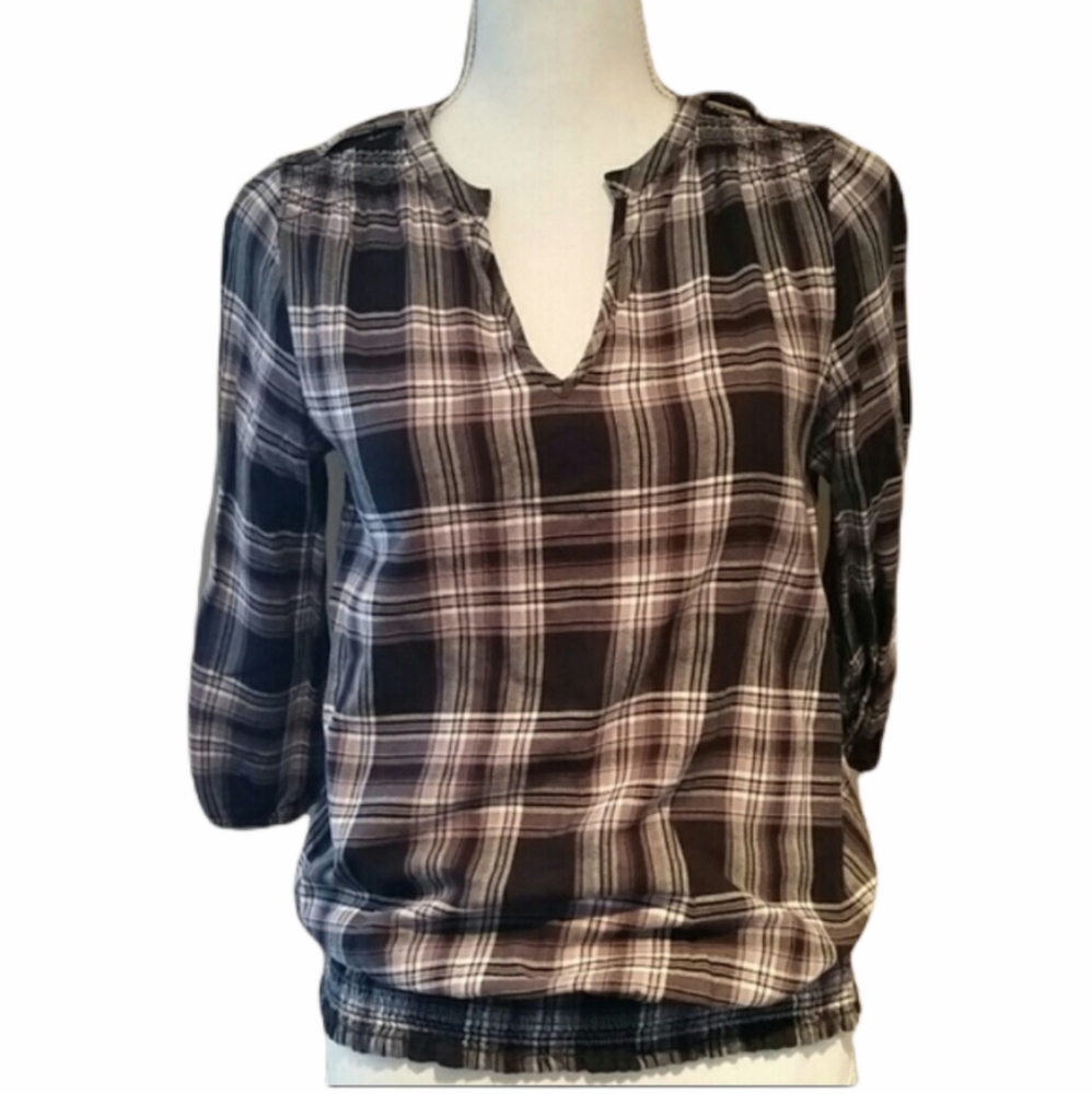 The Limited V-Neck Black Grey Plaid Smocked Waist Top EUC sz XS